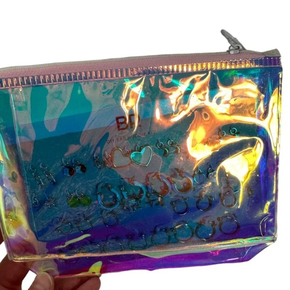 NWT Nordstrom DIY Huggie Earrings Kit with Bag 10 Pair Zipper Case New Snap Post - Picture 3 of 8